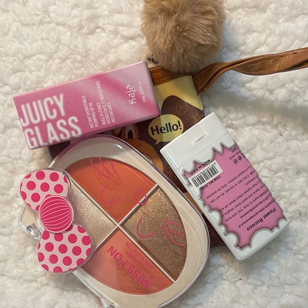 Missoni Makeup Palette with Gold and Pink Shades Plus Much More
